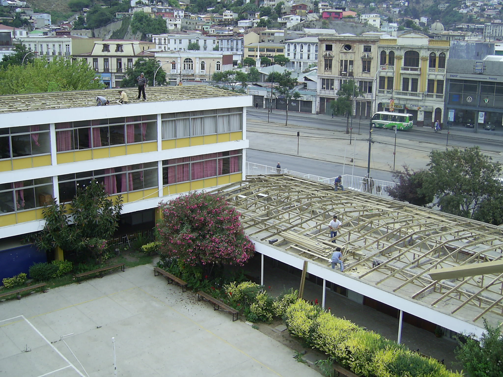 DIGITAL CAMERA